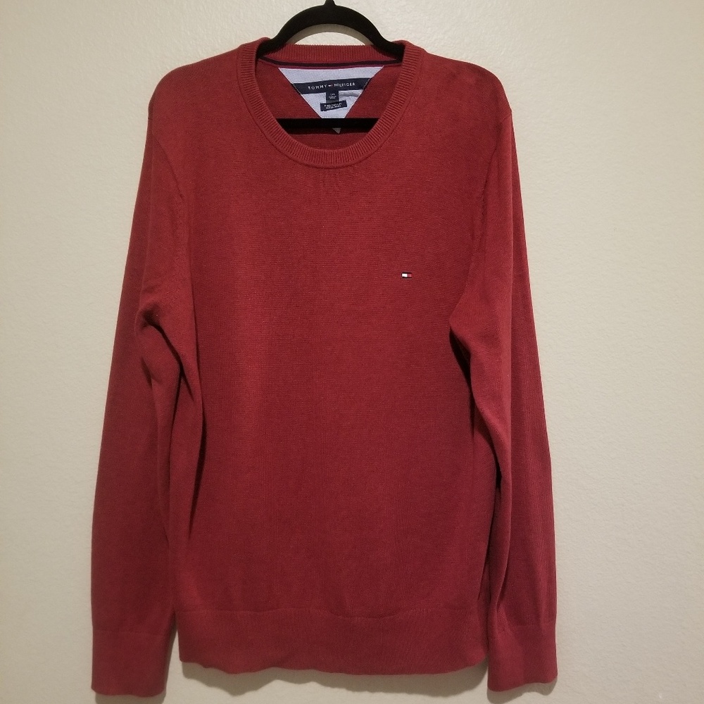 Tommy Hilfiger sweater